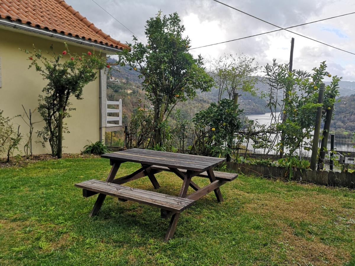Villa Casa De Boucas São Pedro Esterno foto